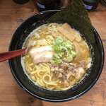 東京豚骨らぁめん 至 - 