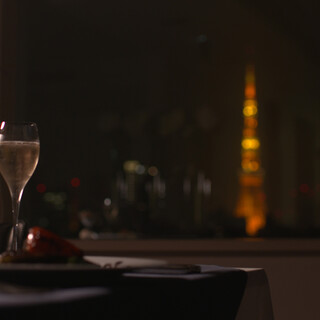 Dinner where you can enjoy the atmosphere while looking at the night view of Tokyo Tower