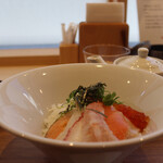 京の魚屋だし茶漬け 錦おぶや - 7種の海鮮丼