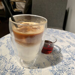 Ryumon Coffeestand - アイスカフェラテ