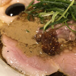 Japanese Soba Noodles 蔦 - ロースチャーシュー、SUKIYAKI