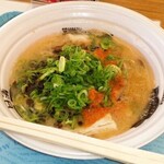 博多新風 - 味噌とんチャーシュー麺