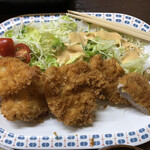 居喰処 光 - 2020/11/02
      本日の日替り ヒレカツ定食 500円