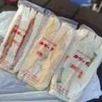 カリーナ - 買ったサンドイッチ