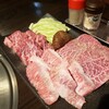 炭火焼肉 友丸