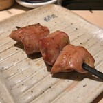 焼鳥 おみ乃 - あか（内もも）