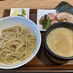 ラーメン 歩く花 - 