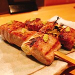 和食 ごしき - 鮪の串焼き