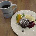 S PRESS CAFE - 