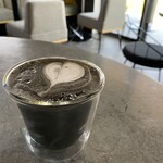 ミモザキッチン - ドリンク写真:チャコールラテ