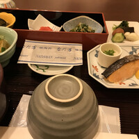 中之島なだ万 - 