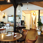 2 KOTI - 店内