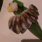 くいもの屋わん - 炙り〆サバ546円(2012/07)