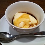 くろさわ東京菜 - 黒蜜がけ豆腐花