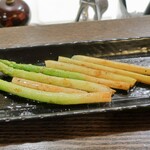 トリワイン ＰＩＫＯＳＨＨＨＵ - アスパラのロースト