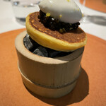 Restaurant Le Proust Miura - インカのひとみのブリニとクリスタルキャビア　シトロンクリーム