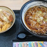 ゆで太郎 - ミニカツ丼セット（温蕎麦）700円