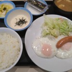 松屋 - ソーセージエッグW定食