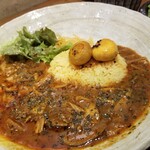 SPICY CURRY 魯珈 - クワトロ・キノーコ～４種のきのこの秋カレー～