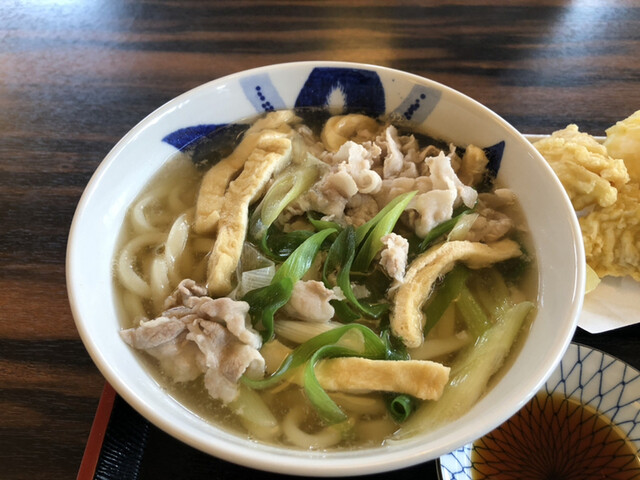 ダントツ一番人気のトリオ肉きざみうどんは上品な味わいでした By Gambal103 手打うどん 寿庵 土呂 うどん 食べログ