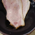 裏武蔵家 - これは表面に味噌がホンノリと感じました
      厚みはいつもと同じです