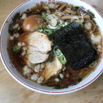 満び - 小盛り、太麺、こってり、味玉トッピング