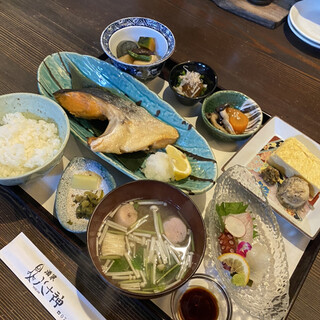 黒部市でおすすめの美味しい居酒屋をご紹介 食べログ 黒部市でおすすめの美味しい居酒屋をご紹介 食べログ