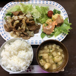 居喰処 光 - 2020/11/03
      本日の日替り 豚肉キャベツ炒め 500円
      ✳︎副菜はエビのフリッター オーロラソース