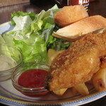 ダブリナーズ　カフェ＆パブ - フィッシュ＆チップスランチ