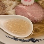 中華蕎麦にし乃 - 透明なスープ