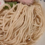 中華蕎麦にし乃 - 極細麺だけど歯ごたえ良し