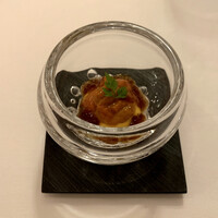 ラ・トゥーエル - ムニュ クール
食前のお楽しみ