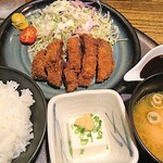 Izakayafujiya - とんかつ定食