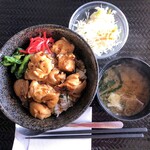 Kafe Resutoran Iru So Re - 焼き鳥丼