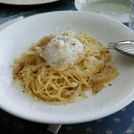 ACQUAMARE - 《企画展コラボ》半熟卵のカルボナーラソーススパゲティ。
      頼んだのは息子。ねっとり濃厚な味わいは皆好きな味です。