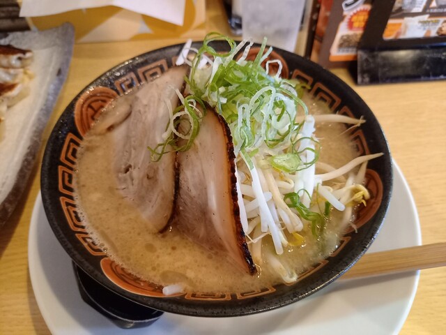 博多長浜らーめん 夢街道 四条大路店 新大宮 ラーメン 食べログ