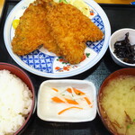 魚座屋 - アジフライ定食
