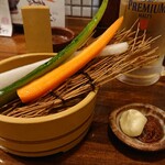 Miyagino Sakedokoro Torikichi - お通しの野菜スティックと味噌マヨ