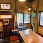 苔筵 - 店内テーブル席