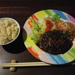 河崎2丁目食堂 - 松坂牛と豚の合挽きハンバーグ