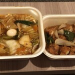 Gyouzanooushou - 赤中華飯(激辛)500円&鶏のミソ炒め500円