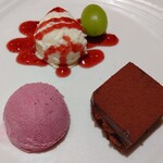 ヴィアジィオーベ クアットロ - 