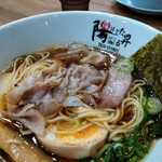 ラー麺 陽はまた昇る - 味玉醤油ラーメンの麺