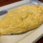 丸千葉 - 玉子焼き 醤油味 350円。
      甘いのも塩味のも頼めます。