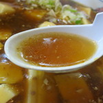 トーフラーメン 幸楊 - 【トーフラーメン】餡をかいくぐりベースのスープを... 優しい感じの醤油味です。