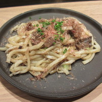鉄板焼き あおやま - 牛すじ焼きうどん