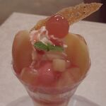 資生堂パーラー - 和歌山県 酒井農園産 あら川の桃のパフェ