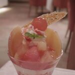 資生堂パーラー - 和歌山県 酒井農園産 あら川の桃のパフェ