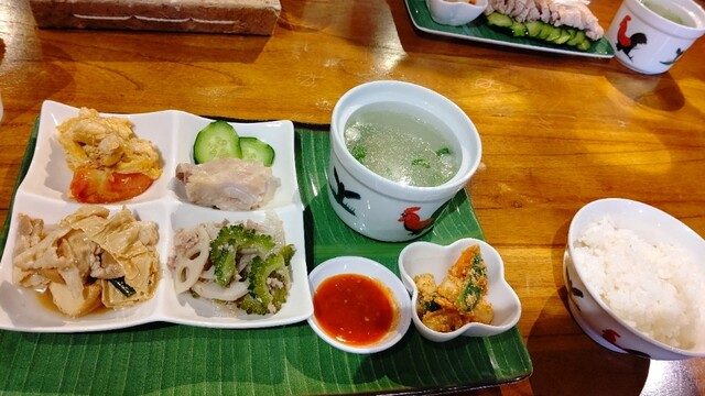 マレーシア家庭料理 J Kitchen 本竜野 アジア エスニック料理 その他 食べログ