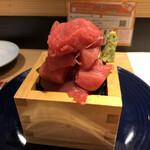 モツヤキ 刺身 肉ドウフ ナミヨセ2117 - マグロ中おち